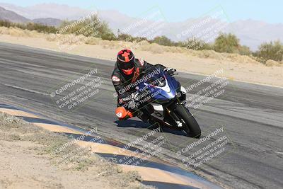 media/Dec-01-2025-Moto Forza (Mon) [[2daa91e15f]]/2-Intermediate Group/Session 4 (Turn 10 Inside)/